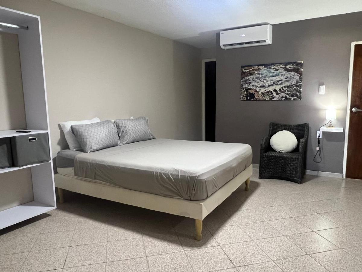 Cataleya Apartments Near Airport 빌렘스타트 외부 사진
